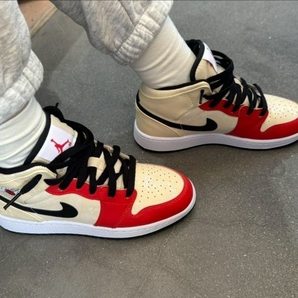 Nike Air Jordan 1 Mid DV7012-1 - Jordan 1 Retro Lace recensie en prijs