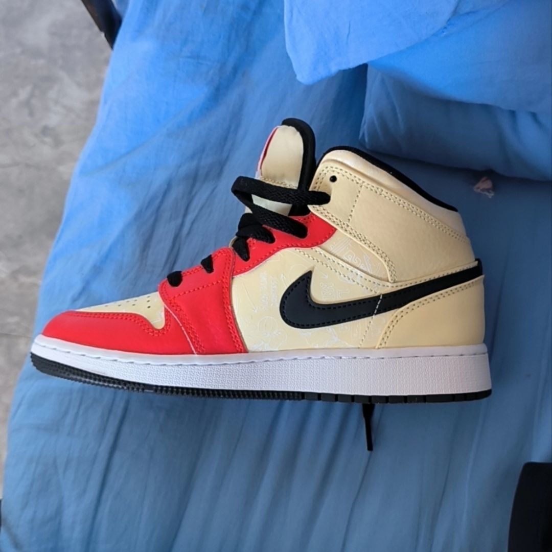 Nike Air Jordan 1 Mid DV7012-1 - Jordan 1 Retro Lace recensie en prijs