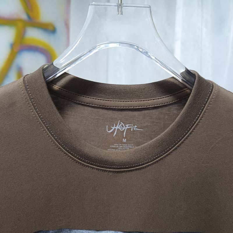 Bruine stenen standbeeldprint  - Cactus Jack Tee recensie en prijs
